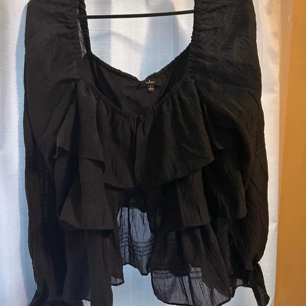 Lulu's Elegant Black Ruffle Blouse - Picture 1 of 4